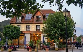 Naturhotel Wegelnburg